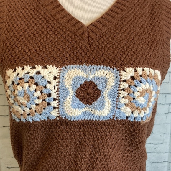 Sunday Best Crochet Knit Squares Cropped Sweater Vest S Academia Boho Grannycore - Picture 8 of 16